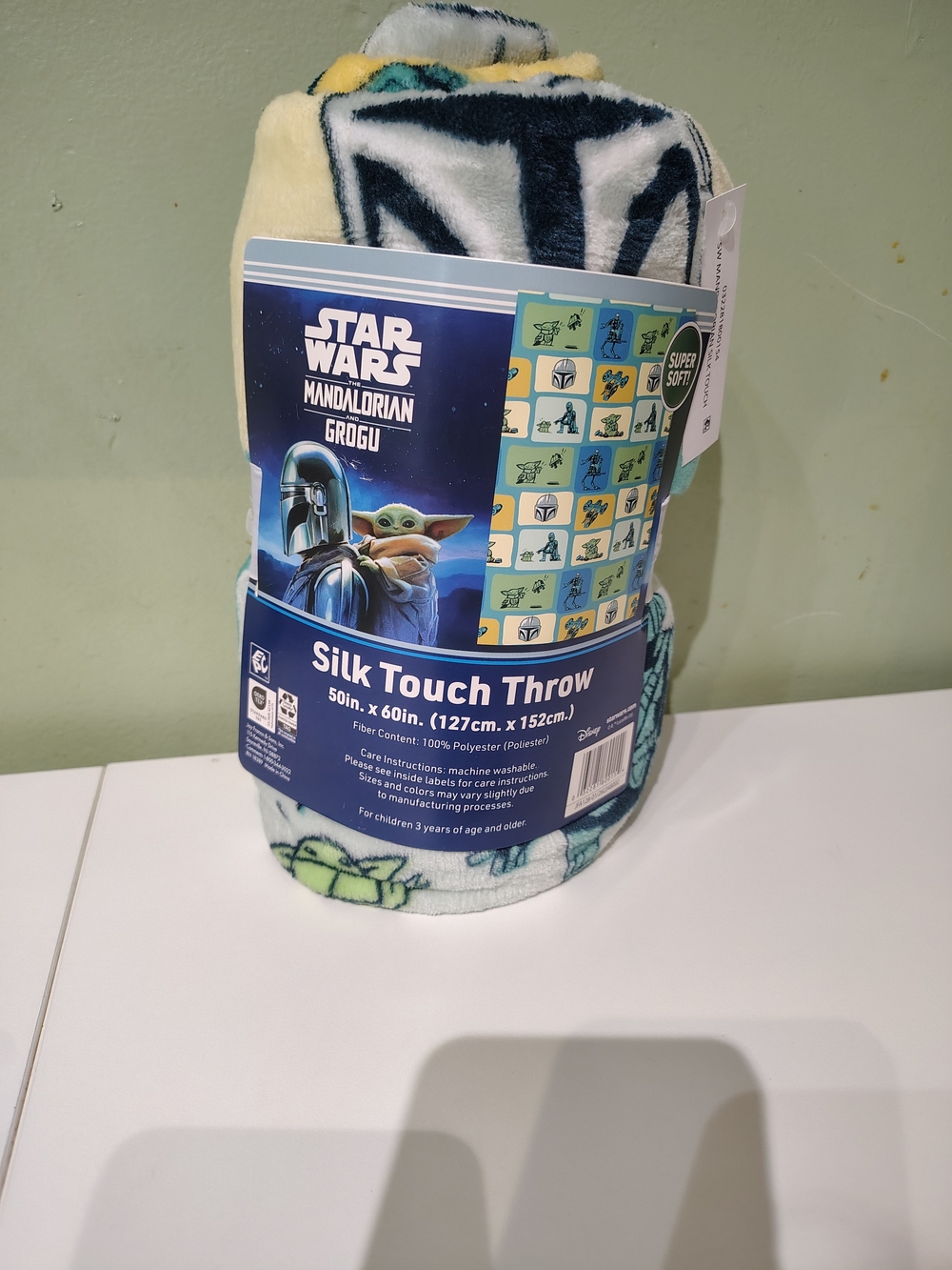 NWT Disney Star Wars Mandalorian Plush Throw Blanket Kids Grogu Green Blue